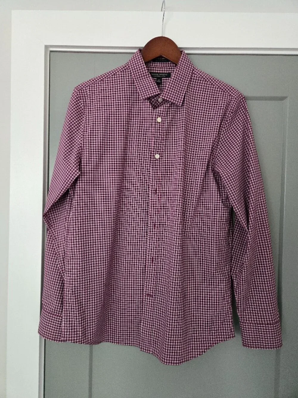 Banana Republic Mens Button Down shirt